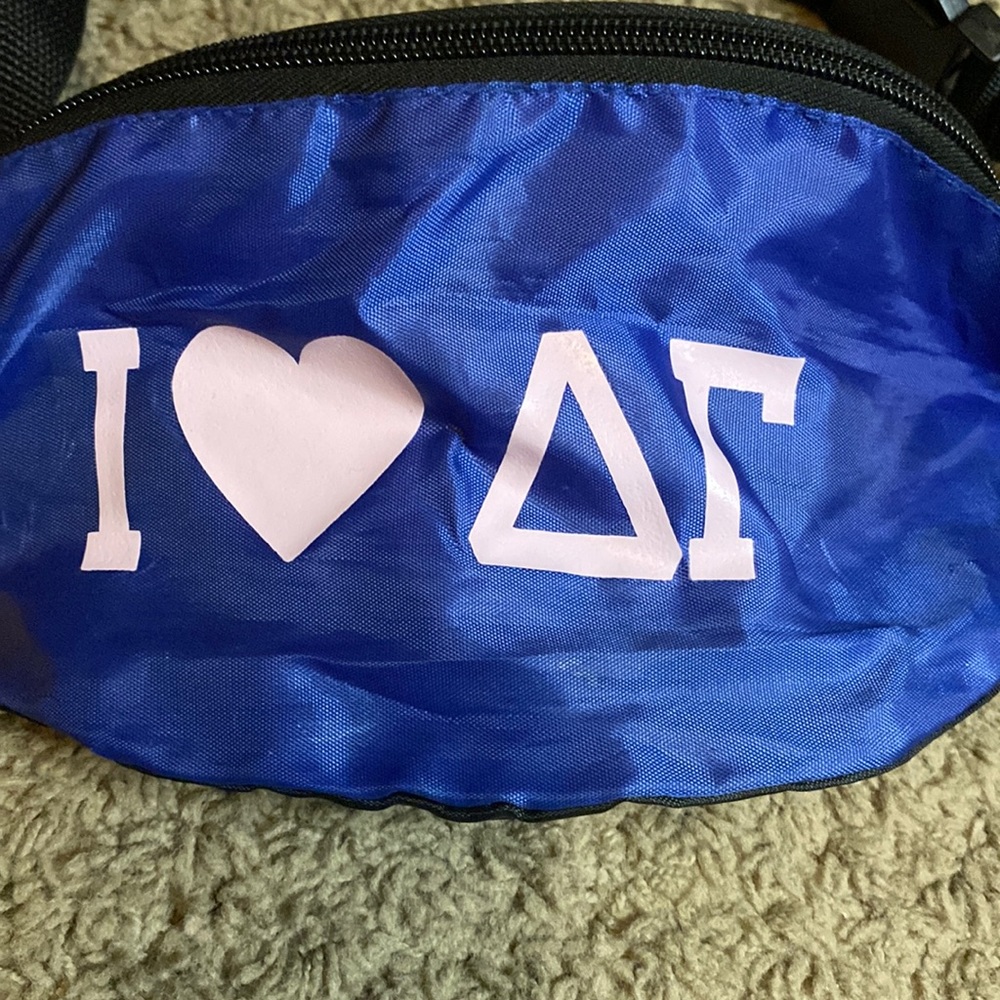 Delta Gamma fanny pack